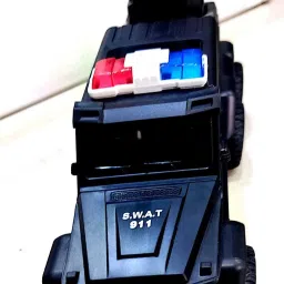 Police RC Car: 6-Wheel Drive, Smoke Launcher, Rechargeable, Long-Range Control-image-59