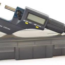 0-25mm/0-1'' 0.001mm/0.00005'' Digital Electronic Outside Micrometer 0-25mm/0.001mm Micrometer Test Meter Professional LCD Metric Single type Outside Micrometer Measuring Gauge Tool Mechanics Engineers Wrench Digital Micrometer Screw Gauge-18