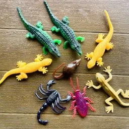 animal toys corcodile,lizard,cockroach and rat-22