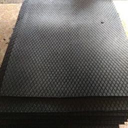 Easy Clean Raised Edges Waterproof Animal Feeding Mat for Cow, Buffalo & Bull Cow, Dog, Hamster, Guinea Pig, Miniature Pig Pet Mat-image-88