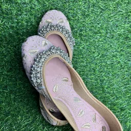 Designer Elegant Ghungroo Detailed Punjabi Juti For Women Jutis For Women-image-54
