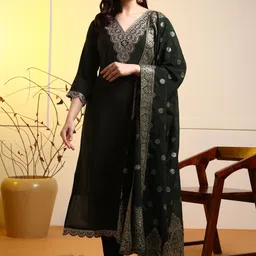 new ethnic 4 you Women Pure Silk Kurti Pant Dupatta Set-picture-26