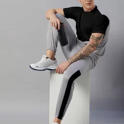 chrome & coral Colorblock Men Track Suit-picture-22