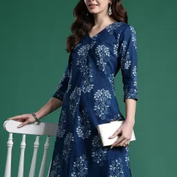 Women Pure Cotton Kurta Pant Set-image-19
