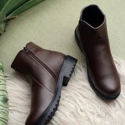Hooks Boots For Women-95