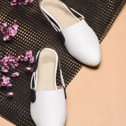 Women Bellies Sandal-image-3