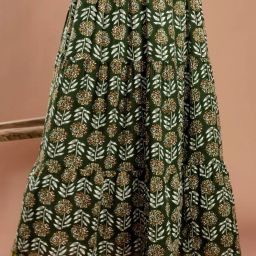Women Floral Print Flared Dark Green Skirt-image-27