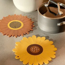 Silicone Dish Drying Mat Sunflower Design – Heat-Resistant, Non-Slip (15cm) silicone Trivet-12