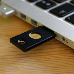 Yubikey 4 USB-A Two Factor Authentication image 2