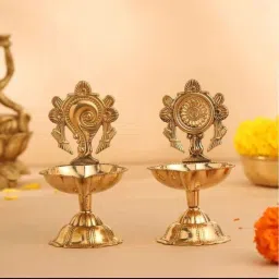 Brass Shanku Chakra Deepalu Shanku Chakra kuber Diya for Pooja Room Brass (Pack of 2) Table Diya Set-picture-5