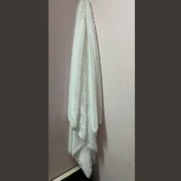 frilt white fur fabric width - 60 Inches/ Length - 2 Meter. Use for Baby photoshoot, Product Photoshoot, Soft toy making image 2