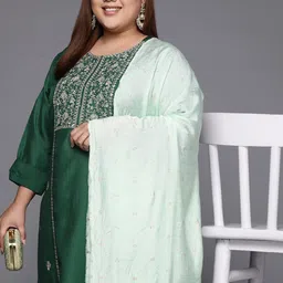 Varanga Women Plus Size Green Embroidered Gotta Patti Cotton Kurta with Trousers & Dupatta-picture-23