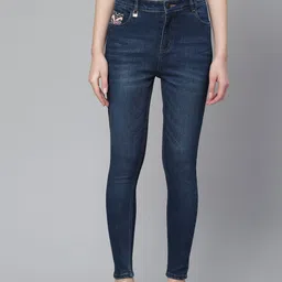 Hubberholme Women Navy Blue Slim Fit Mid-Rise Clean Look Stretchable Cropped Jeans-image-17
