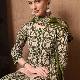 Anouk Women Floral Printed Regular Pure Cotton Kurta with Trousers & With Dupatta-picture-12