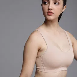 Nike Dri-FIT Alate Coverage Women's Light-Support Padded Sports Bra DM0531-22