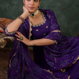 Indo Era Embroidered Square Neck Anarkali Kurta With Trousers And Dupatta-8