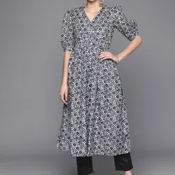 Inddus Floral Printed Puff Sleeves Empire Kurta With Trousers-picture-36