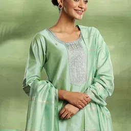 Libas Ethnic Motifs Embroidered Sequinned Kurta with Trouser & Dupatta-picture-12