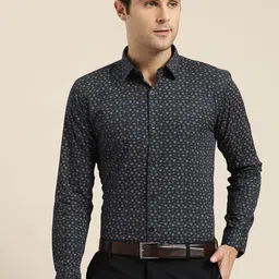 SOJANYA Men Navy Blue & Beige Regular Fit Printed Formal Shirt-image-77