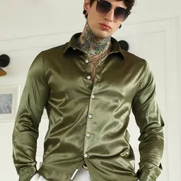 Campus Sutra Men Comfort Fit Solid Spread Collar Casual Shirt-image-94