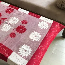 BIGGER FISH Red Floral self Design Cotton 4 Seater Table Cover-14