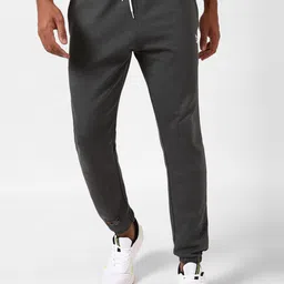 Reebok Men Yg Dc Mid-Rise Joggers-image-73