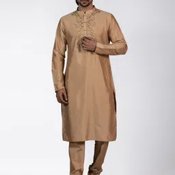 KISAH Men Gold-Toned Yoke Design Kurta with Churidar-image-23