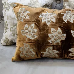 Good Vibes Brown 3 Pieces Floral Velvet Square Cushion Covers-18