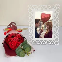 Art Street Red & White Valentine Photo Frame With 3 Roses-54