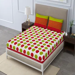 UNIQCHOICE Red & Green Geometric Pure Cotton 120 TC Queen Bedsheet With 2 Pillow Covers-6