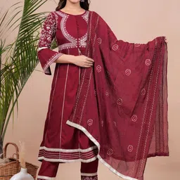 UNISETS Ethnic Motifs Embroidered Empire Mirror Work Kurta With Trousers & Dupatta-picture-51