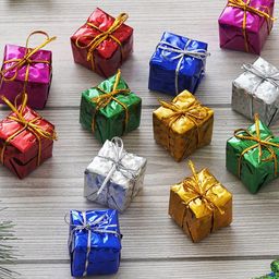 eCraftIndia 12 Pcs Red & Green Gift Boxes Christmas Tree Decor-6