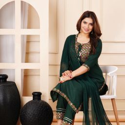 Women Viscose Rayon Kurta Pant Dupatta Set-image-80