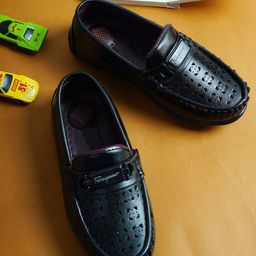 Style Shoes Boys Textured Loafers-13