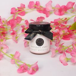 Wrapped up Love White Scented Jar Candle-image-12
