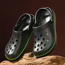 HRX by Hrithik Roshan Men Black & Green Rubber Clogs-image-99