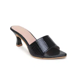 VALIOSAA Black Textured Block Mules-7