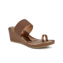 Inc 5 Textured One Toe Wedges image 2