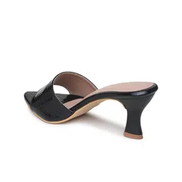 VALIOSAA Black Textured Block Mules image 2