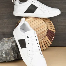 The Roadster Lifestyle Co. Men Colourblocked Sneakers-picture-32