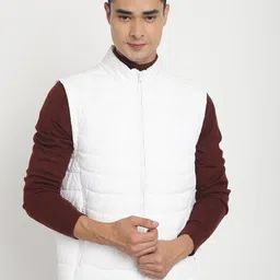 HOUSE OF VEDAS Mock Collar Sleeveless Lightweight Quilted Jacket-42
