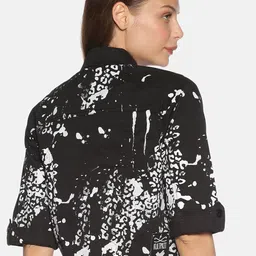 KULTPRIT Abstract Printed Lightweight Crop Tailored Jacket image 4