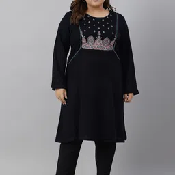 W Women Plus Size Ethnic Motifs Yoke Design Acrylic Kurta-16