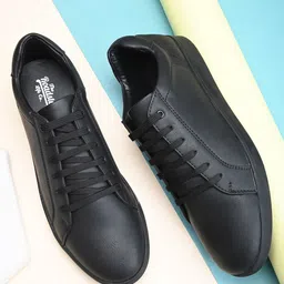 The Roadster Lifestyle Co. Men Black Comfort Insole Sneakers-image-20