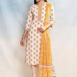 Vishudh Women Floral Printed Regular Pure Cotton Kurta with Trousers & With Dupatta-32