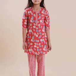 Sangria Girls Red Floral Printed Pure Cotton Straight Kurta With Trouser-image-41