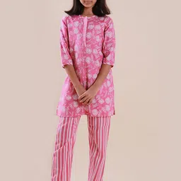 Sangria Girls Pink Floral Printed Pure Cotton Straight Kurta With Trouser-image-57