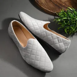 House of Pataudi Men Textured Round Toe Mojaris-picture-40