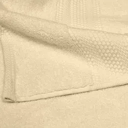 BOMBAY DYEING Set Of 4 Cotton 600 GSM Soft & Durable Towel Set image 3