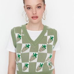 Trendyol Women Green & Off White Printed Crop Sweater Vest-13